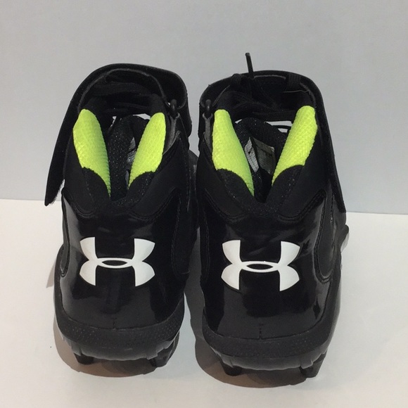 lime green under armour football cleats